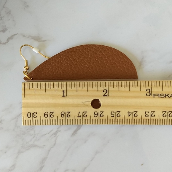 Leather earrings - Picture 5 of 6